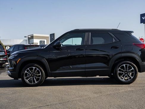 Used 2024 Chevrolet TrailBlazer LT image 4