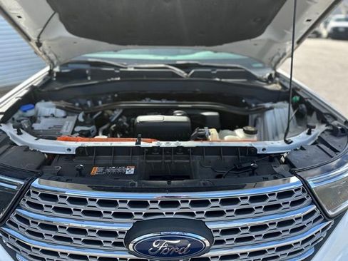 Used 2021 Ford Explorer Limited w/ Hybrid Equipment Group 310A image 35