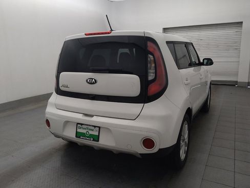Used 2019 Kia Soul + image 7