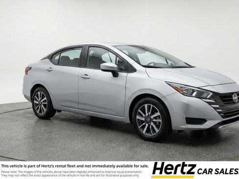 Used 2025 Nissan Versa SV FWD image 1