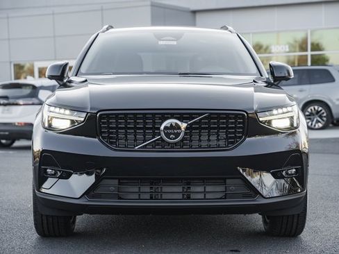New 2026 Volvo XC40 B5 Plus w/ Protection Package Premier image 2