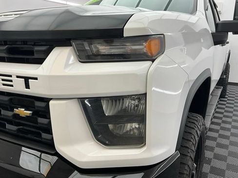 Used 2020 Chevrolet Silverado 2500 Custom w/ Custom Convenience Package AWD/4WD image 23