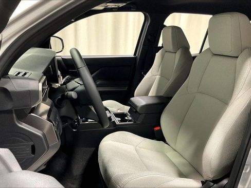 Used 2025 Toyota 4Runner SR5 image 24