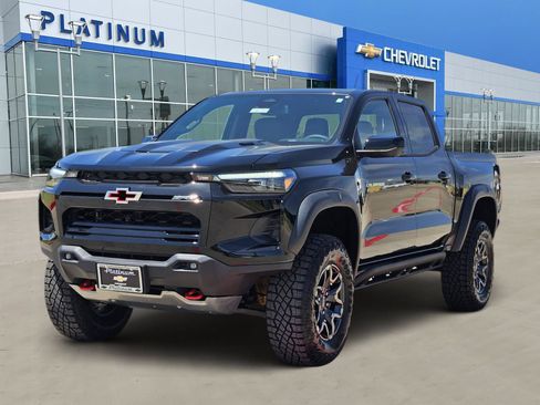 New 2026 Chevrolet Colorado ZR2 w/ Technology Package AWD/4WD image 2