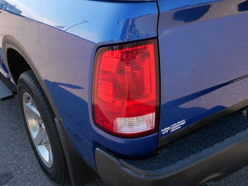 Used 2014 RAM 1500 Express AWD/4WD image 18