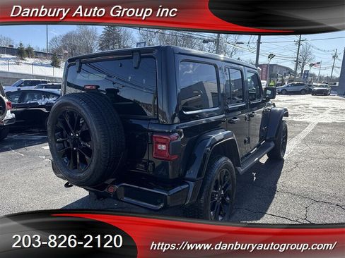 Used 2021 Jeep Wrangler Unlimited Sahara AWD/4WD image 6