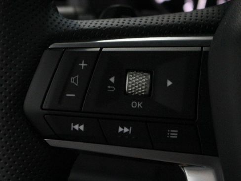 New 2026 Mitsubishi Outlander LE image 9