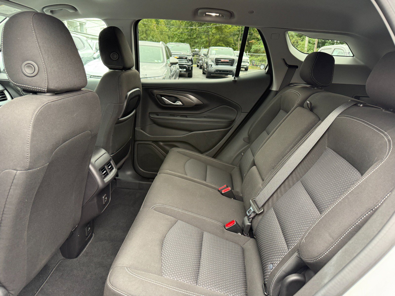 Certified 2024 GMC Terrain SLE w/ Driver Convenience Package AWD/4WD image 16