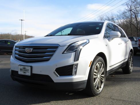 Used 2017 Cadillac XT5 Premium Luxury image 1