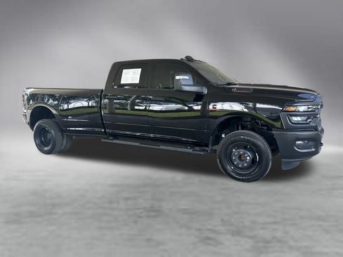 Used 2026 RAM 3500 Tradesman AWD/4WD image 2