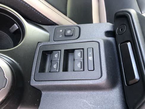 Used 2022 Ford Bronco Wildtrak AWD/4WD image 35