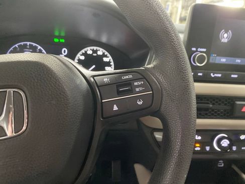 Certified 2024 Honda HR-V LX image 24