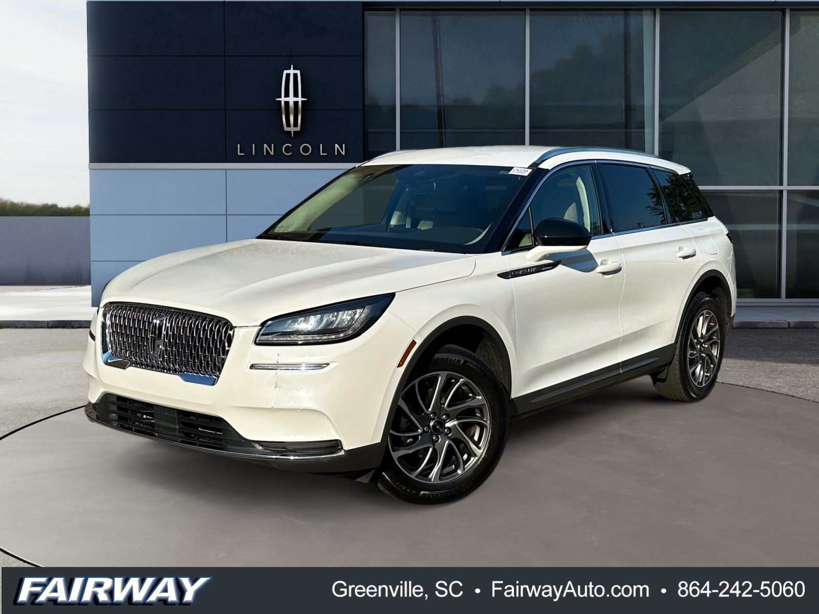 Used 2022 Lincoln Corsair FWD image 1