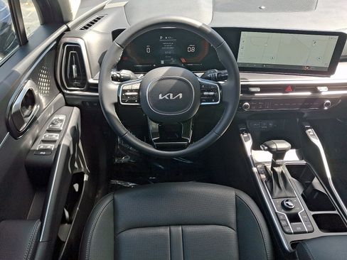 Used 2025 Kia Sorento EX w/ Panoramic Sunroof Package AWD/4WD image 12