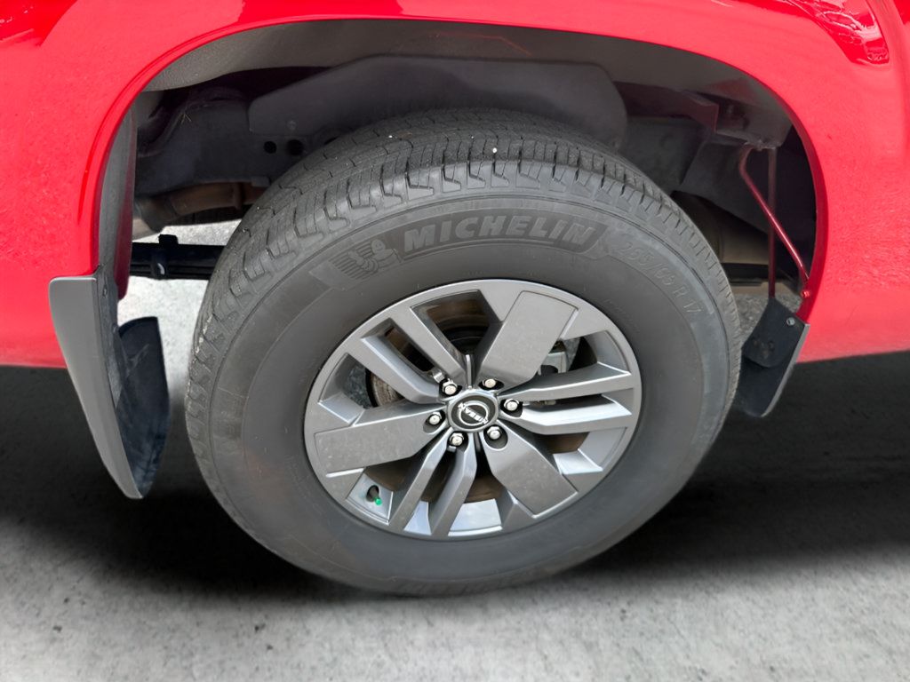 Certified 2025 Nissan Frontier SV RWD image 42