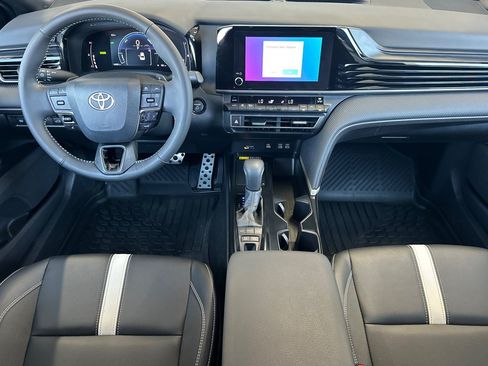 Certified 2026 Toyota Camry Hybrid FWD image 12