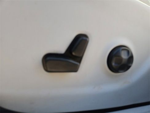 Used 2021 Jeep Cherokee Latitude Lux w/ Sun & Sound Group image 14