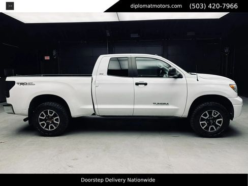 Used 2013 Toyota Tundra 4x4 Double Cab image 8