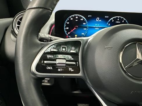 Certified 2023 Mercedes-Benz GLB 250 4MATIC image 17