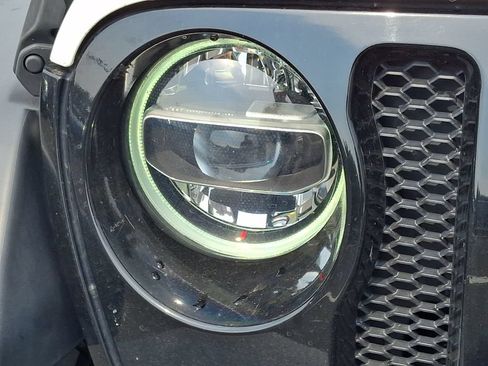 Used 2022 Jeep Wrangler Sport AWD/4WD image 16