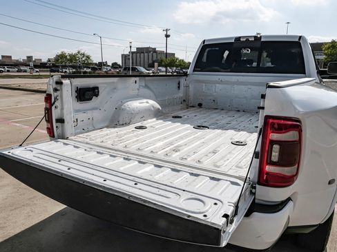 Used 2022 RAM 3500 Laramie image 64