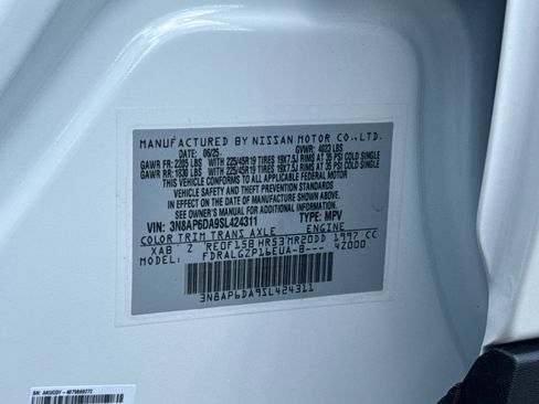 New 2025 Nissan Kicks SR w/ Illumination Package image 32