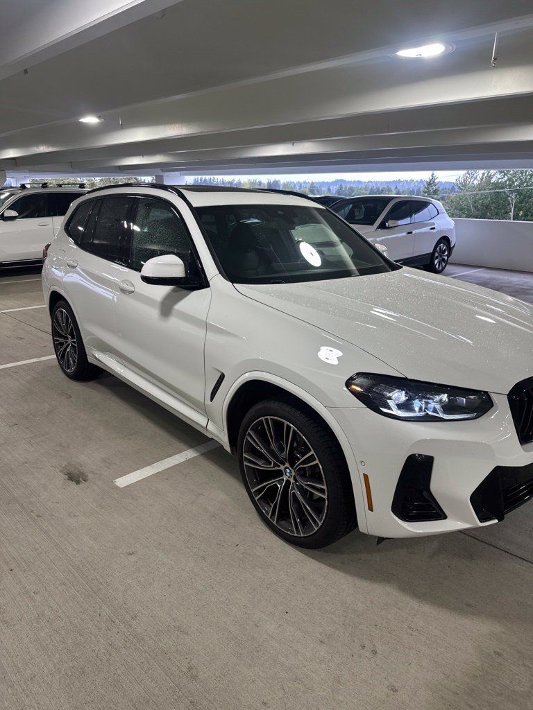 Used 2024 BMW X3 xDrive30i w/ M Sport Package AWD/4WD image 8