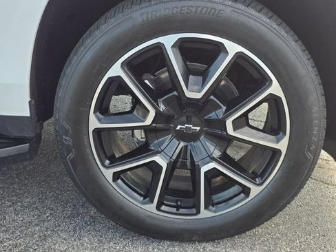 Used 2023 Chevrolet Tahoe RST w/ Luxury Package AWD/4WD image 20
