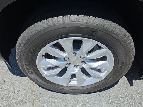 Used 2026 Chevrolet Silverado 1500 Custom RWD image 10