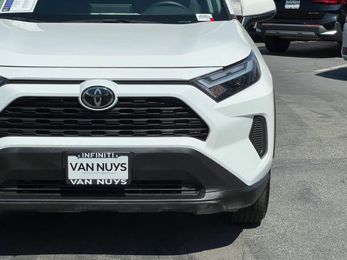 Used 2025 Toyota RAV4 XLE FWD image 13