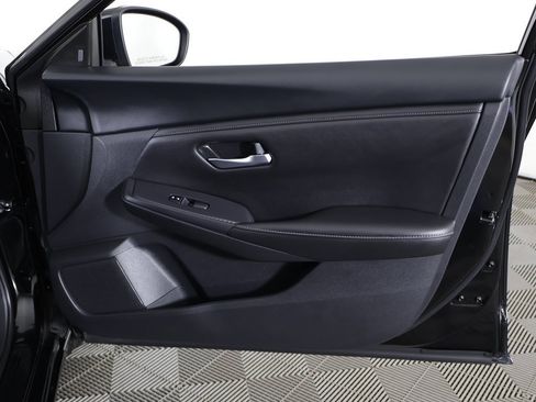 Used 2024 Nissan Sentra SV image 21