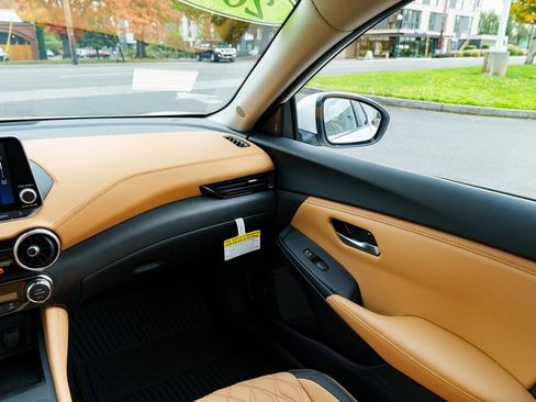 New 2025 Nissan Sentra SV w/ SV Premium Package image 9