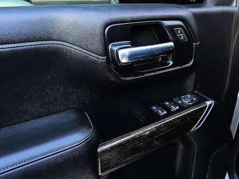 Used 2020 GMC Sierra 1500 Elevation RWD image 13