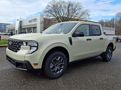 New 2025 Ford Maverick XLT w/ XLT Luxury Package image 3