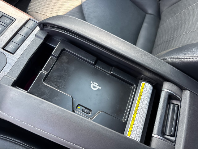 Used 2021 Toyota Highlander Limited FWD image 28