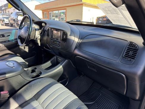 Used 2003 Ford F150 Harley-Davidson image 15