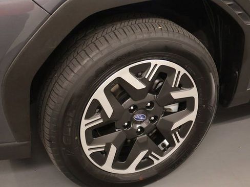 Certified 2025 Subaru Forester AWD/4WD image 8