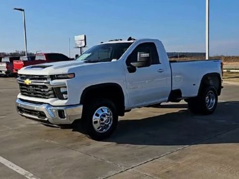 New 2026 Chevrolet Silverado 3500 LT w/ Convenience Package image 4