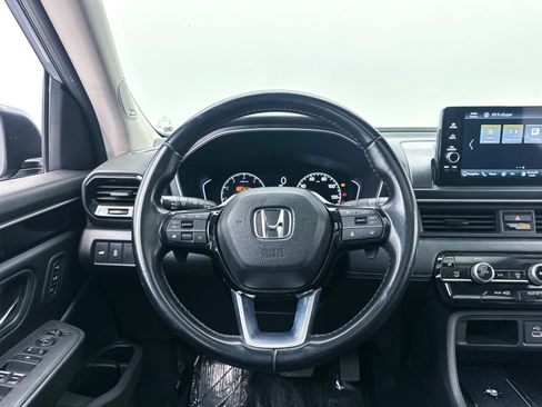Used 2023 Honda Pilot Touring image 29