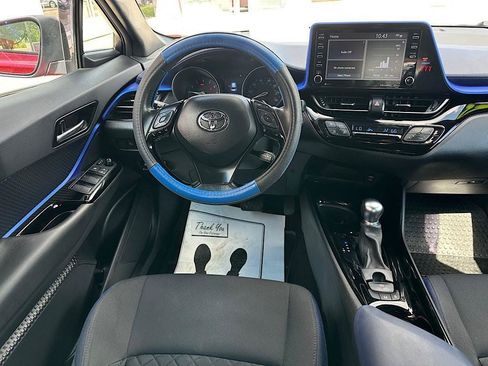 Certified 2022 Toyota C-HR XLE FWD image 17