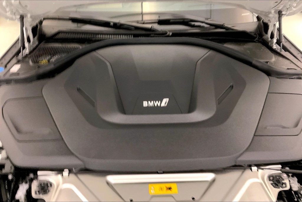 New 2026 BMW i4 xDrive40i w/ Premium Package AWD/4WD image 8