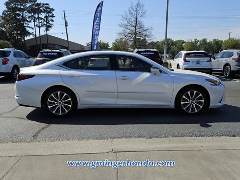 Used 2019 Lexus ES 350 w/ Accessory Package 2 image 6