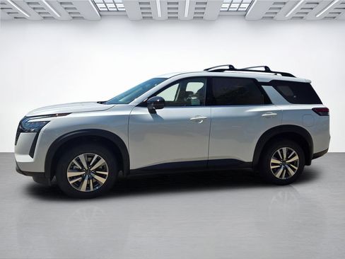 New 2026 Nissan Pathfinder SL AWD/4WD image 7