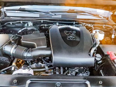 Used 2023 Toyota Tacoma SR5 image 28