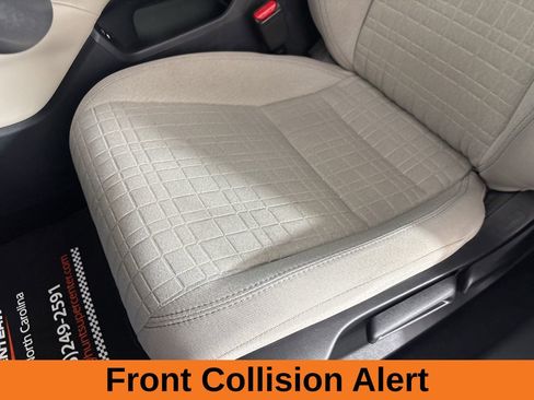 Used 2025 Honda HR-V LX image 10