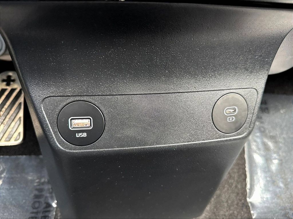 Used 2023 Kia EV6 GT-Line w/ GT-Line Suede Seat Package AWD/4WD image 20