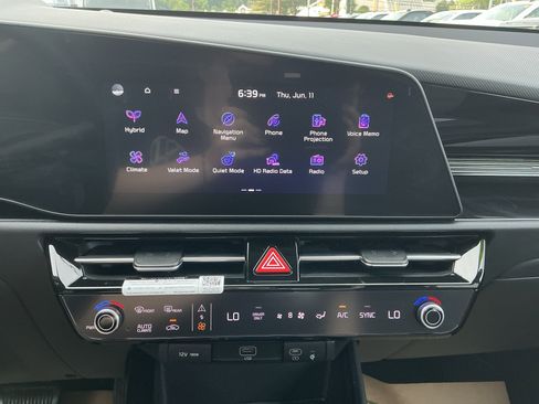 Certified 2023 Kia Niro EX FWD image 20