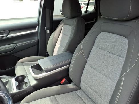 Used 2025 GMC Terrain Elevation AWD/4WD image 15