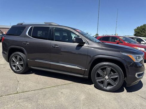 Used 2018 GMC Acadia Denali w/ Technology Package AWD/4WD image 10