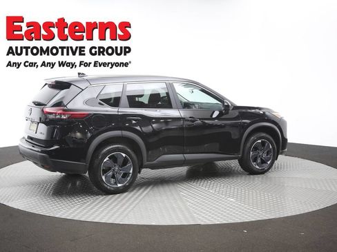 Used 2024 Nissan Rogue SV AWD/4WD image 42